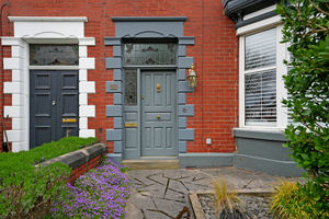 Holmhirst Road
